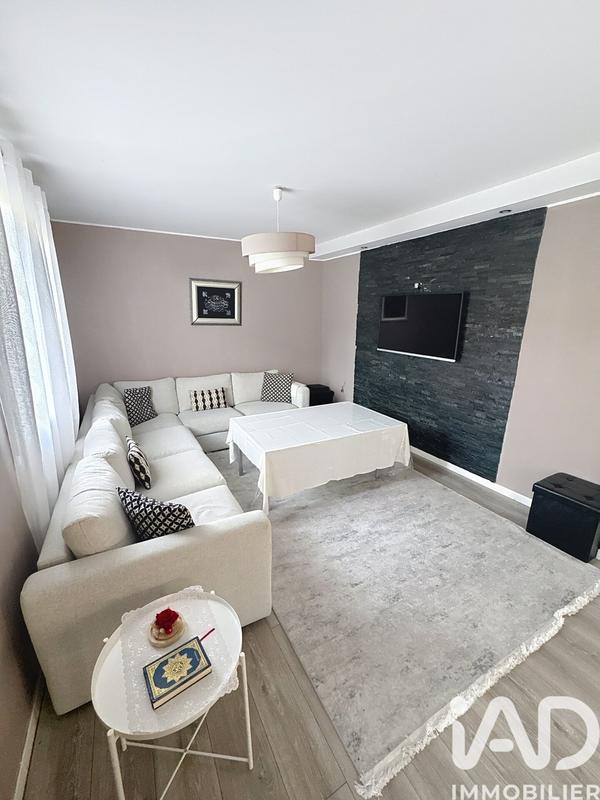 Maison - 98 m² - 4 pièces