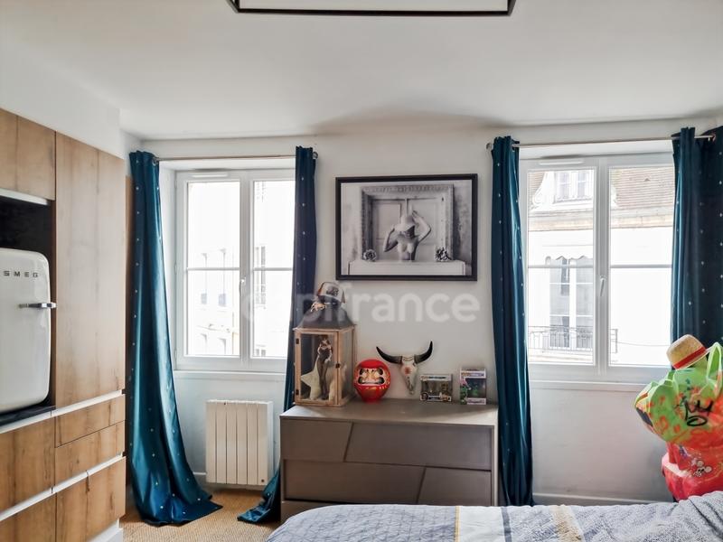 Immeuble - 210 m² - 6 pièces