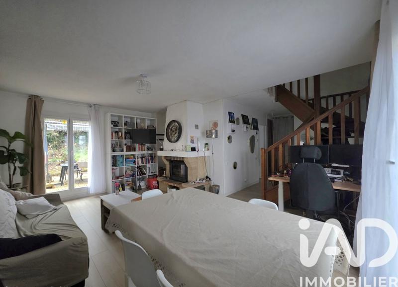 Maison - 90 m² - 5 pièces