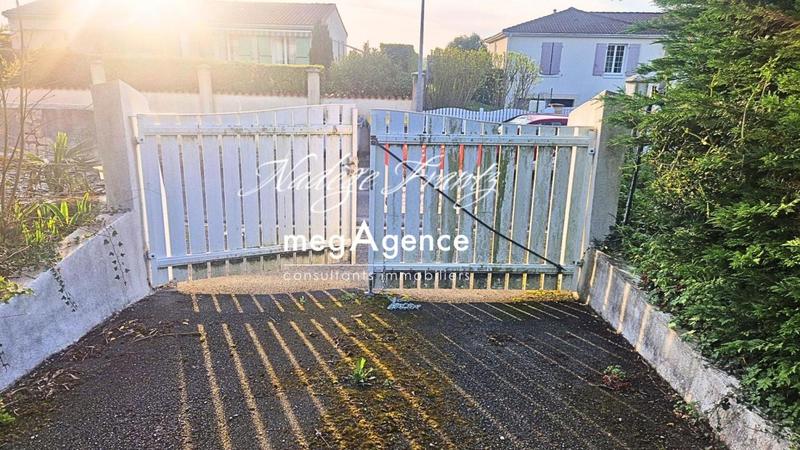 Terrain constructible - 1 487 m²