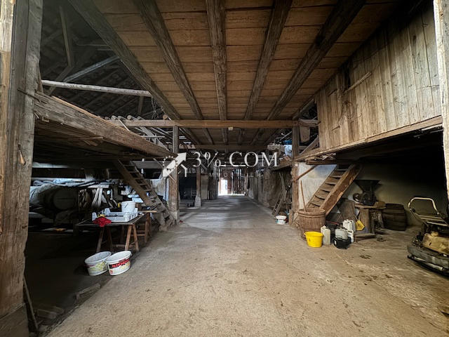 Corps de ferme - 142 m² - 6 pièces