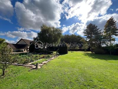 Maison - 250 m² - 10 pièces