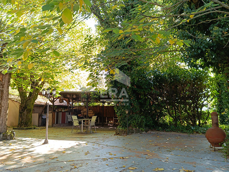 Maison - 371 m² - 14 pièces