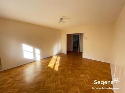 Appartement - 81 m² - 4 pièces