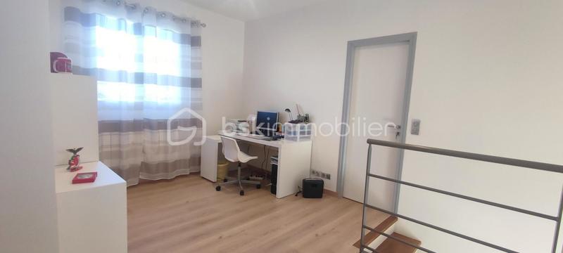 Maison - 218 m² - 7 pièces