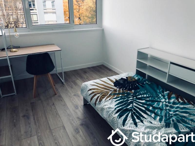 Chambre - 10 m² - 1 pièce