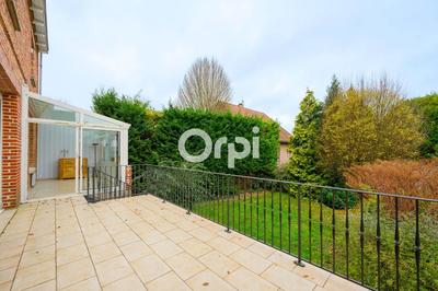 Maison - 215 m² - 7 pièces