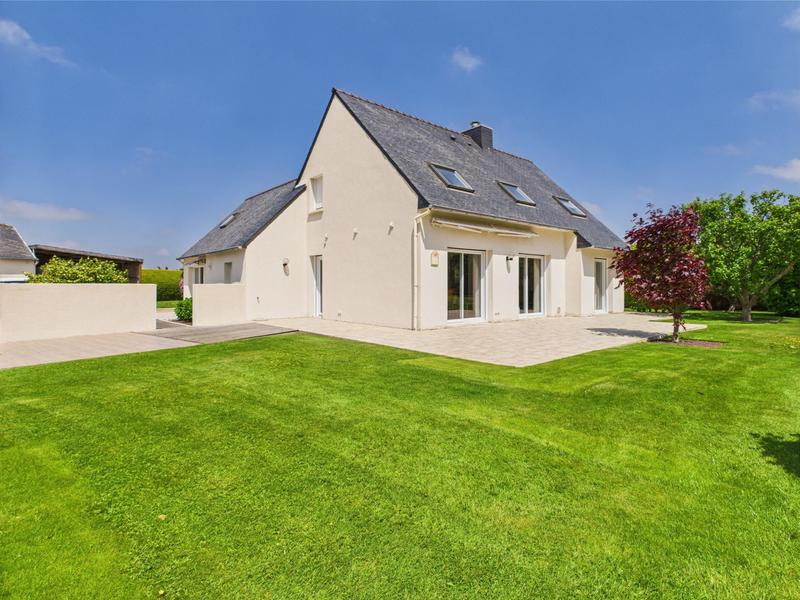 Maison - 195 m² - 7 pièces