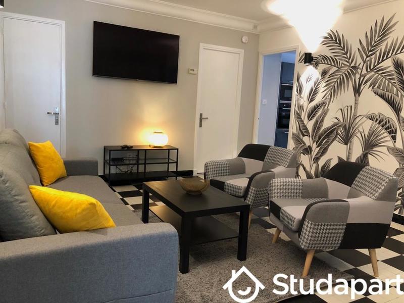 Chambre - 14 m² - 1 pièce