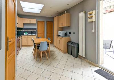 Maison - 160 m² - 7 pièces