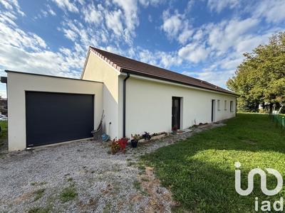 Maison - 105 m² - 4 pièces