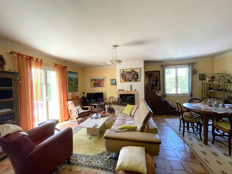 Maison - 137 m² - 6 pièces
