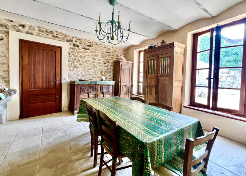 Mas - 423 m² - 12 pièces