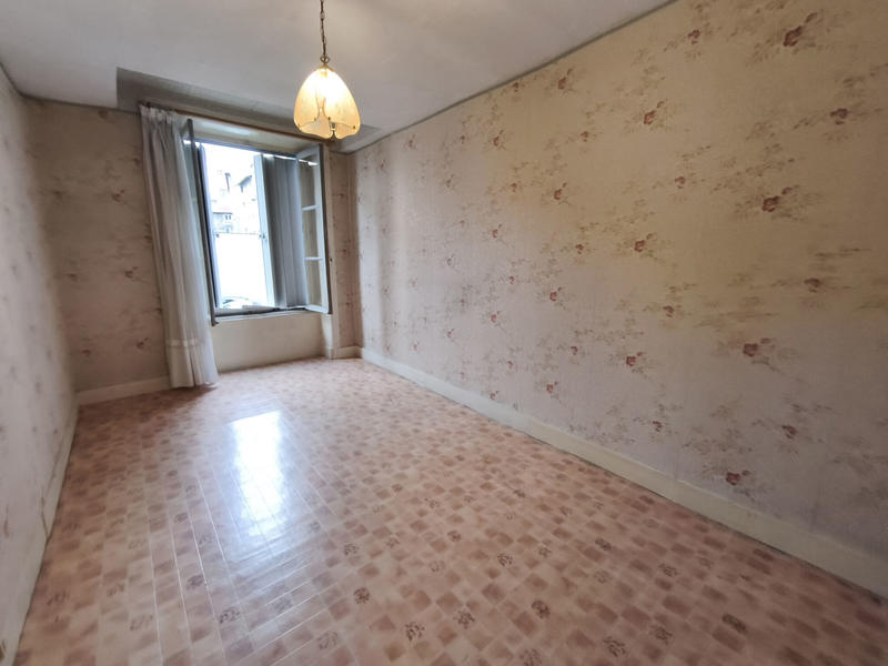 Appartement - 77 m² - 4 pièces