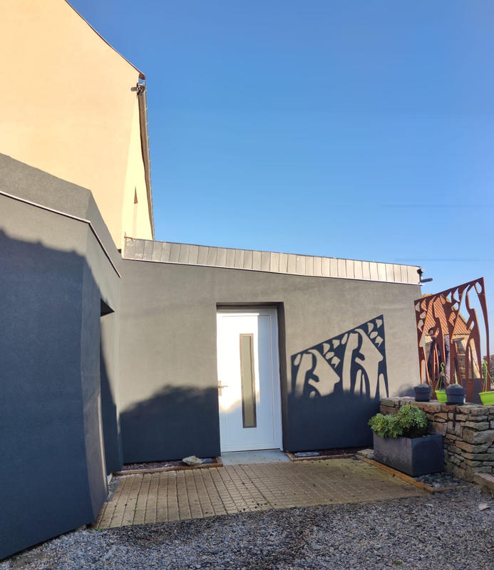 Maison - 143 m² - 8 pièces