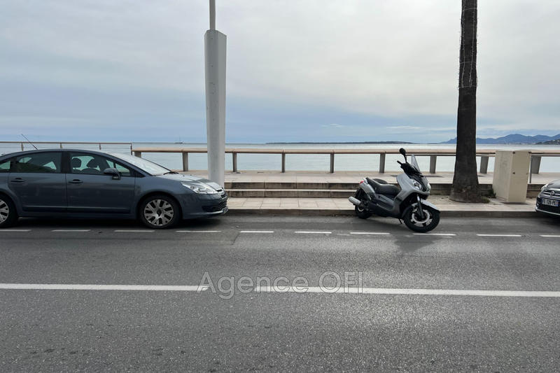 Fonds de commerce - Magasins - 100 m²