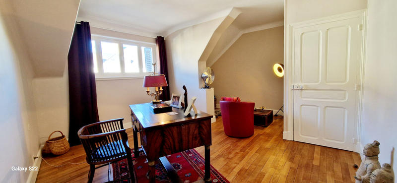 Maison - 190 m² - 7 pièces