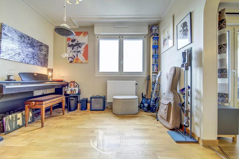 Appartement - 92 m² - 6 pièces