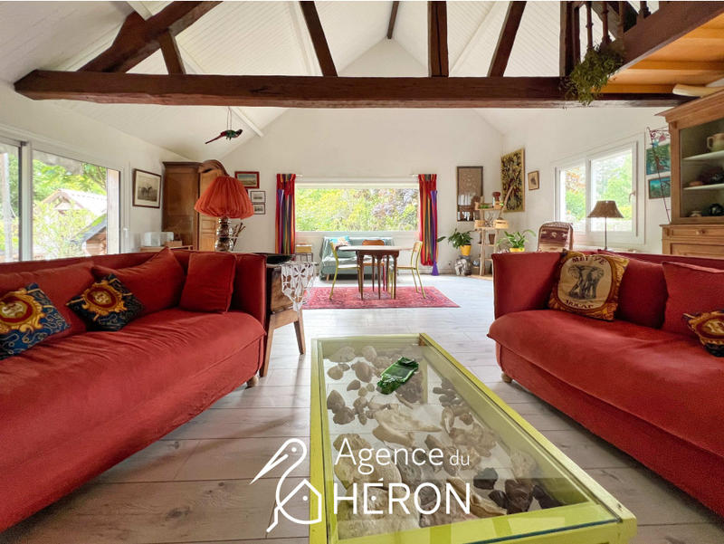 Maison - 304 m² - 10 pièces