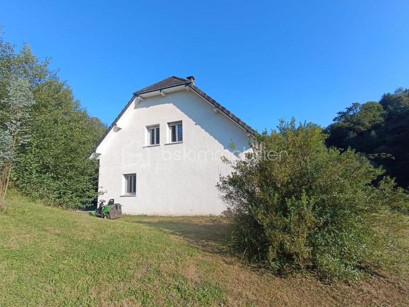 Maison - 168 m² - 7 pièces