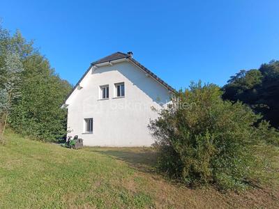 Maison - 168 m² - 7 pièces