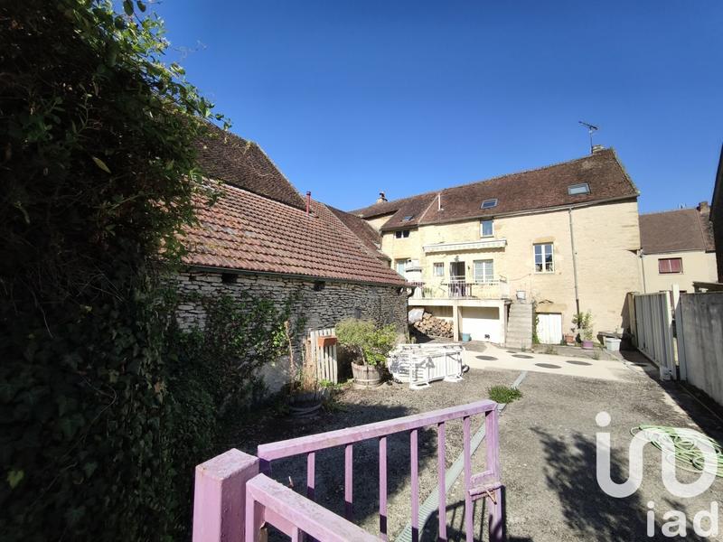 Maison de village - 229 m² - 8 pièces