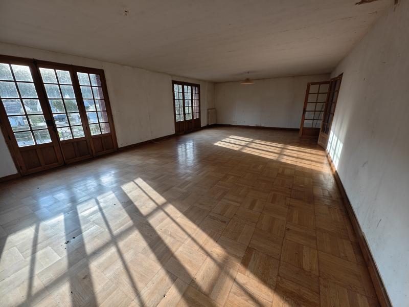 Maison - 211 m² - 4 pièces