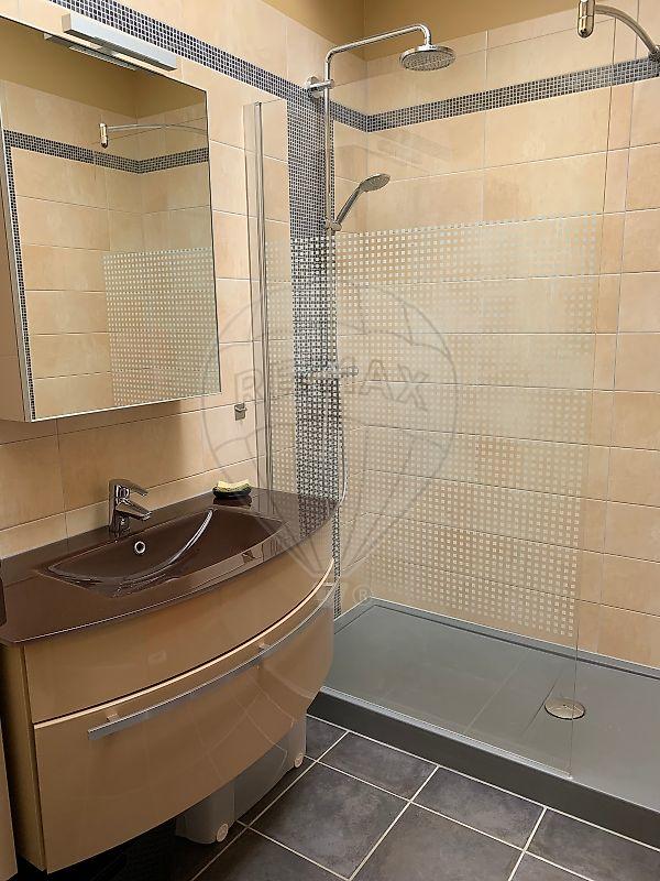 Appartement - 75 m² - 4 pièces