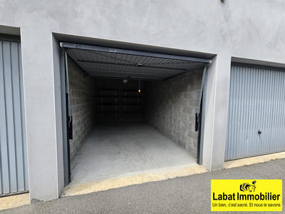 Parking / Garage - 15 m²