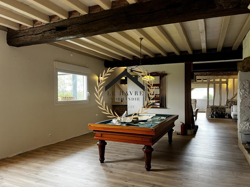 Maison - 297 m² - 8 pièces