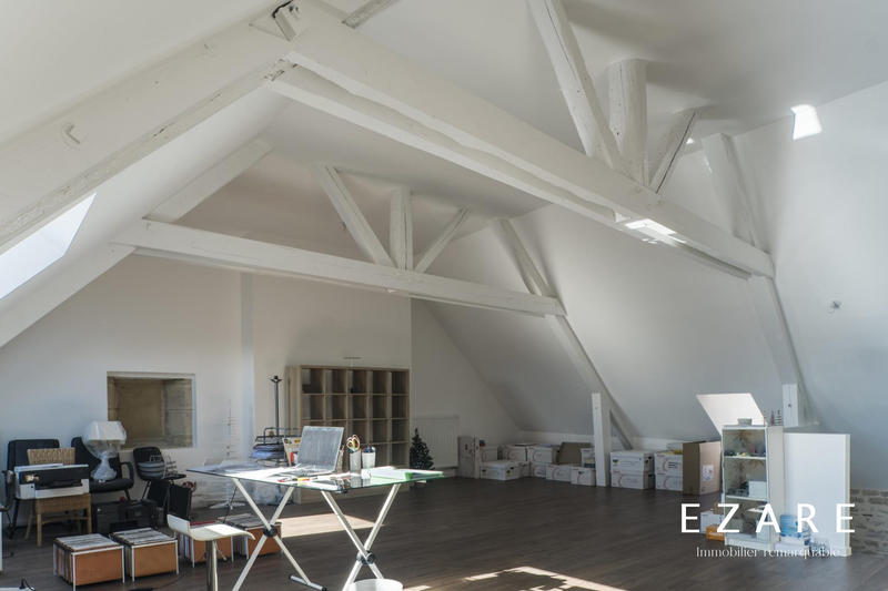 Maison - 600 m² - 13 pièces