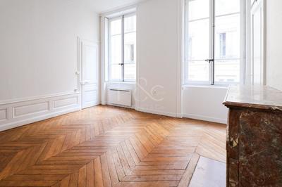 Appartement - 61 m² - 2 pièces