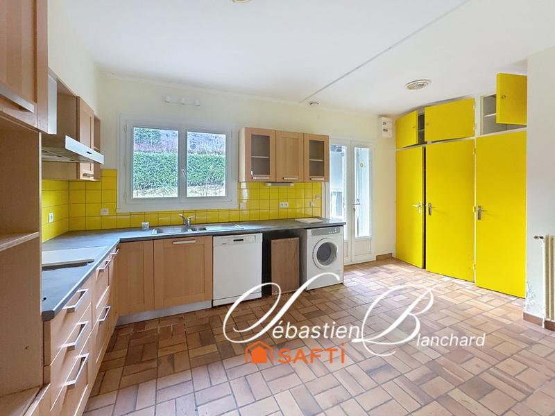 Villa - 226 m² - 8 pièces