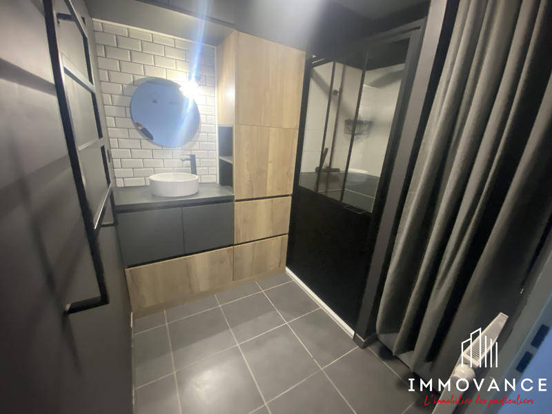 Appartement - 60 m² - 2 pièces