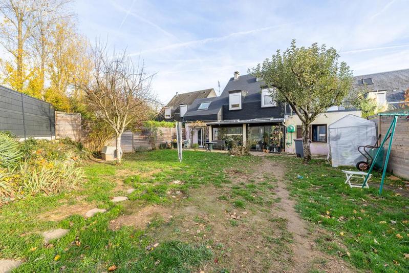 Maison - 142 m² - 7 pièces