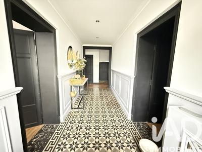 Maison - 179 m² - 5 pièces