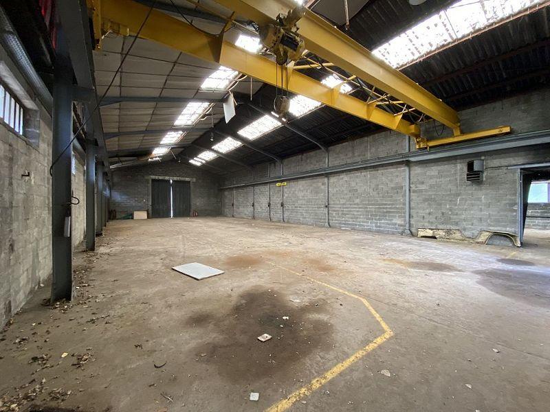 Bureau - 180 m² - 1 pièce