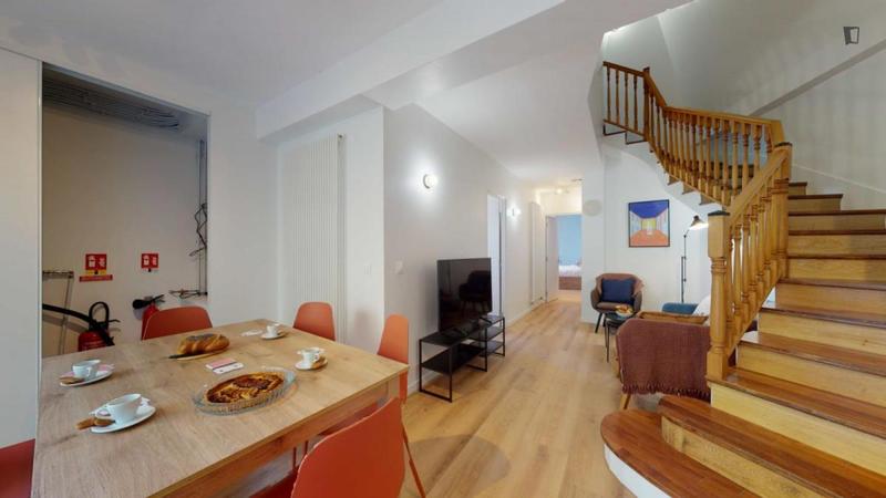 Chambre - 11 m² - 19 pièces