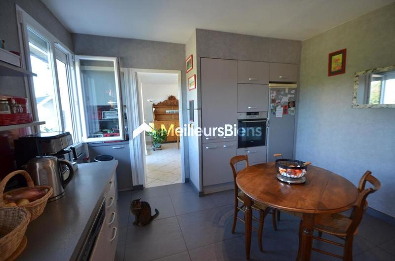 Maison - 140 m² - 5 pièces