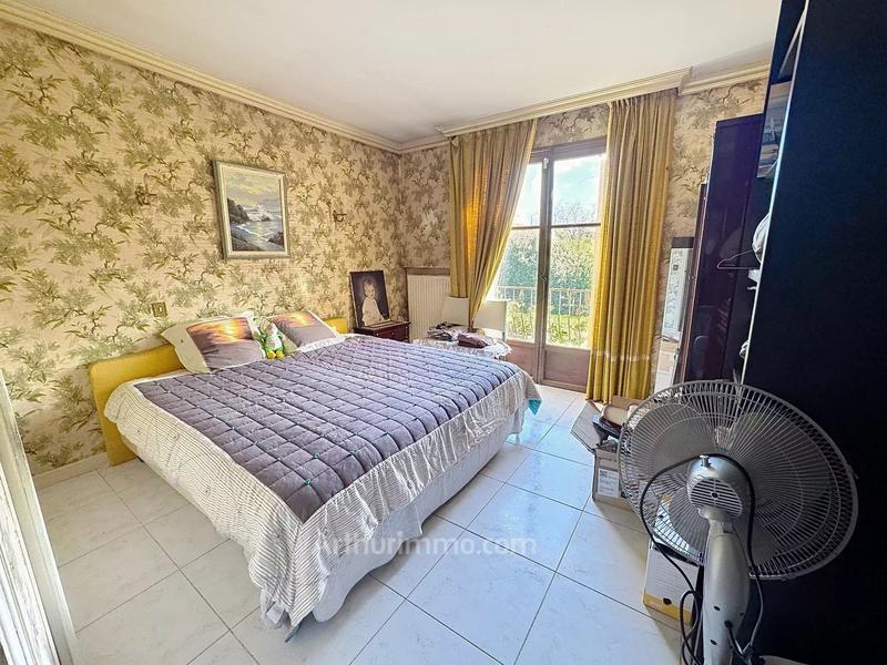 Maison - 186 m² - 7 pièces