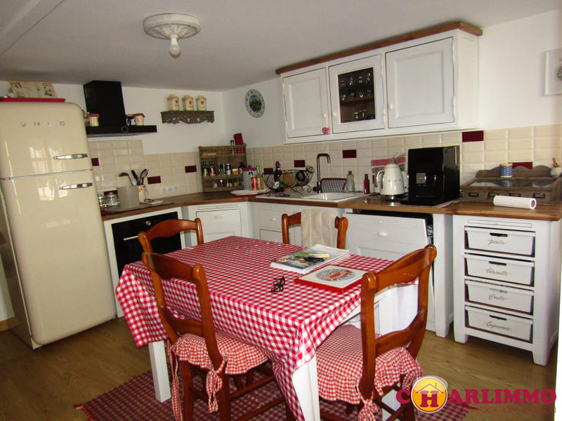 Maison traditionnelle - 102 m² - 5 pièces