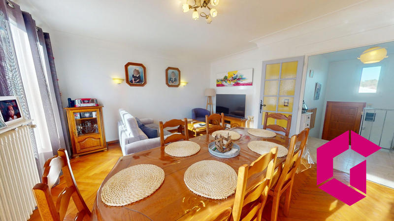 Maison - 175 m² - 6 pièces