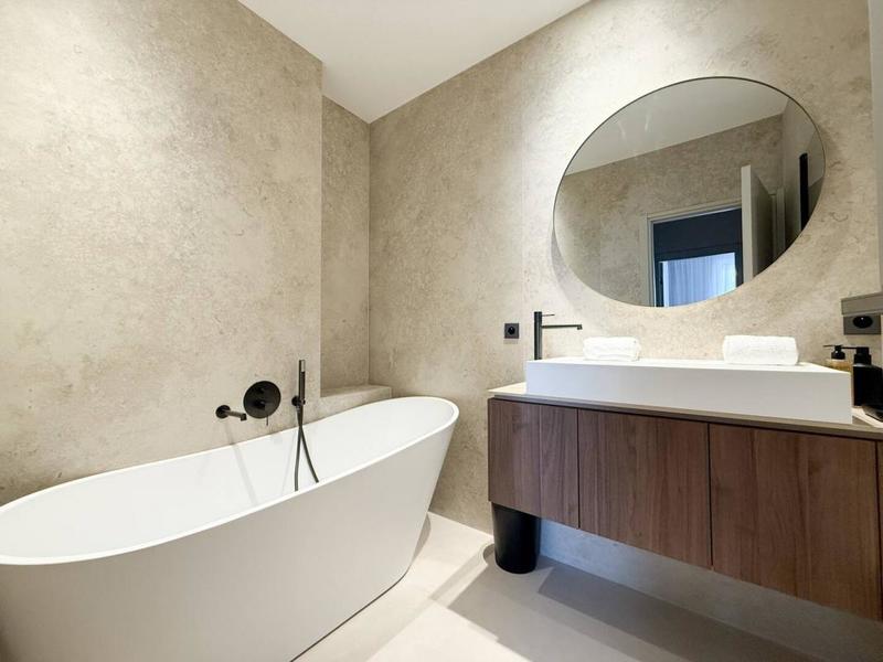 Appartement - 107 m² - 4 pièces