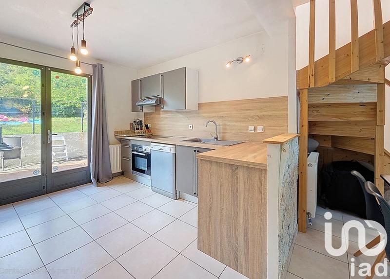 Maison - 96 m² - 5 pièces