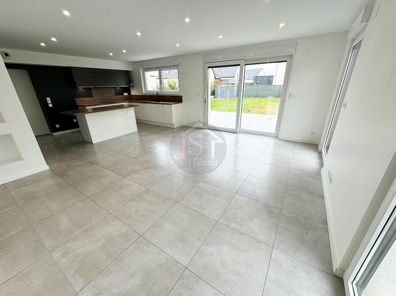 Maison - 130 m² - 4 pièces