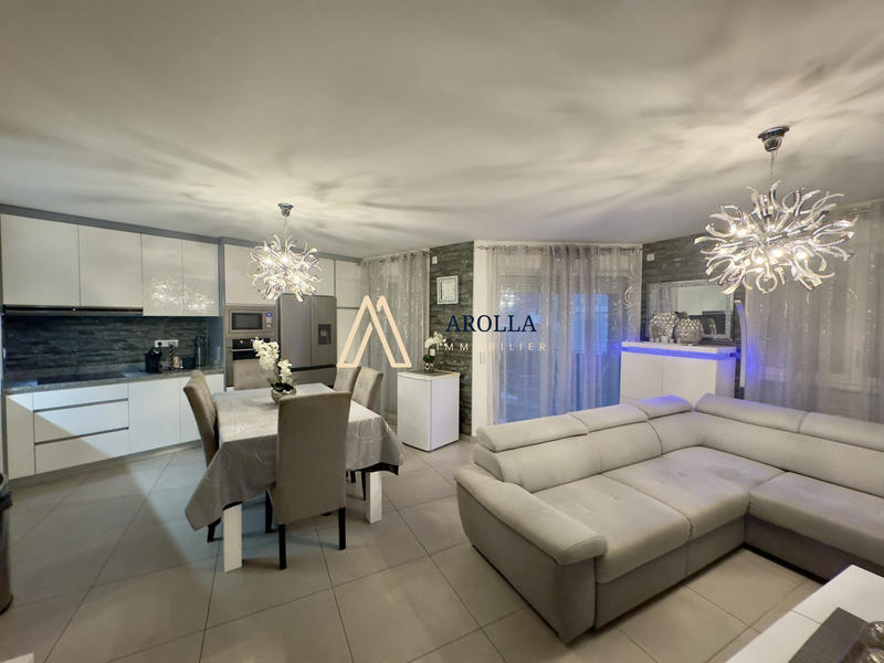 Appartement - 83 m² - 4 pièces