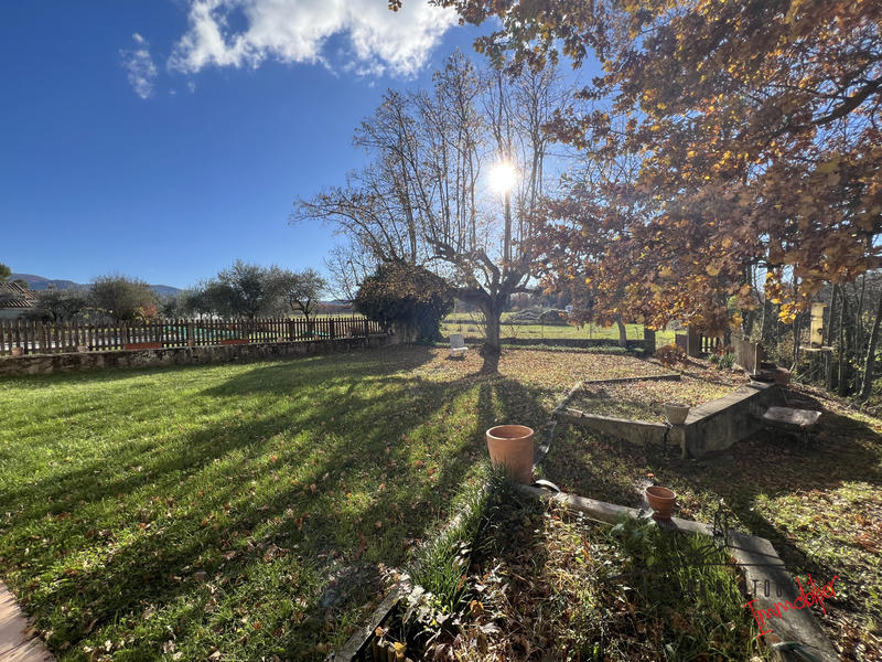 Mas - 250 m² - 8 pièces