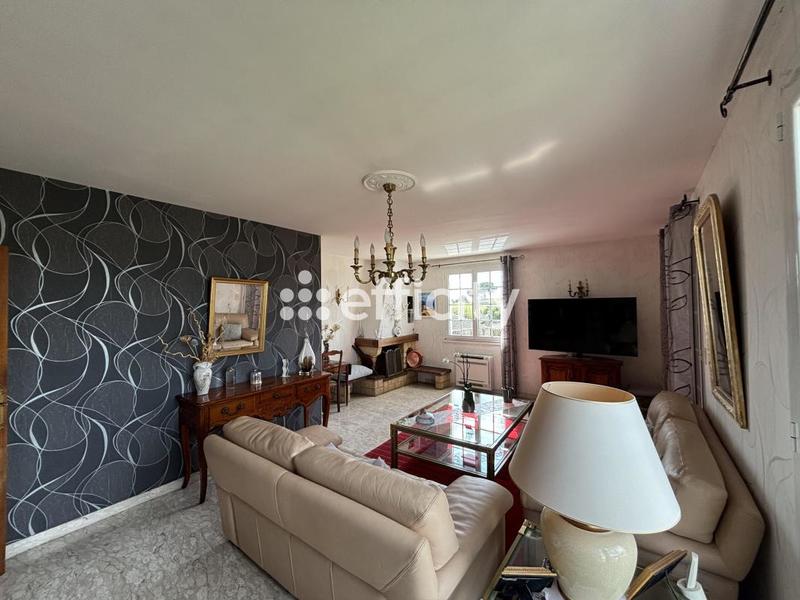 Maison - 175 m² - 7 pièces