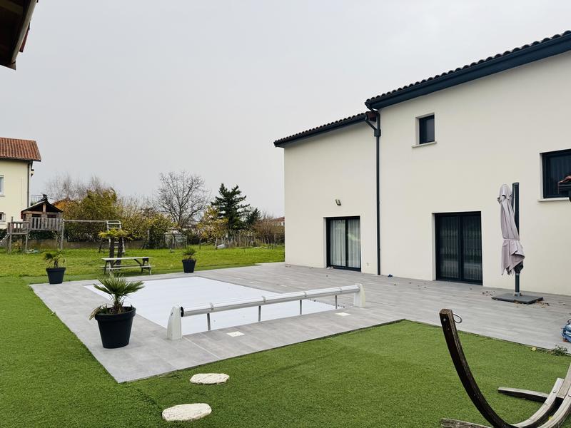 Maison - 190 m² - 7 pièces