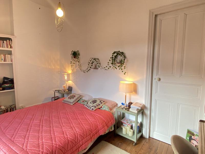 Maison - 210 m² - 8 pièces